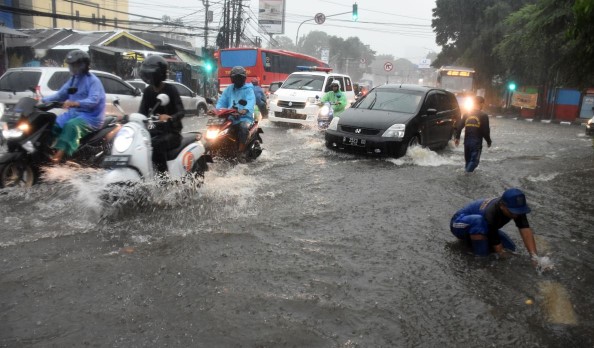 BMKG: Jakarta Berpotensi Diguyur Hujan Petir pada Sabtu Siang